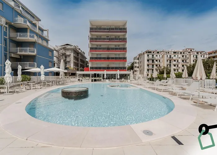 Ξενοδοχείο Hotiday 4*