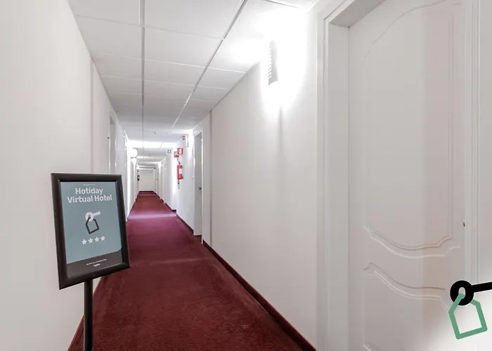 Ξενοδοχείο Hotiday 4*